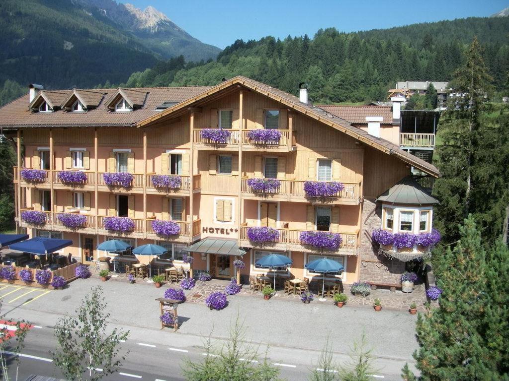 Hotel Vallechiara Moena Kültér fotó