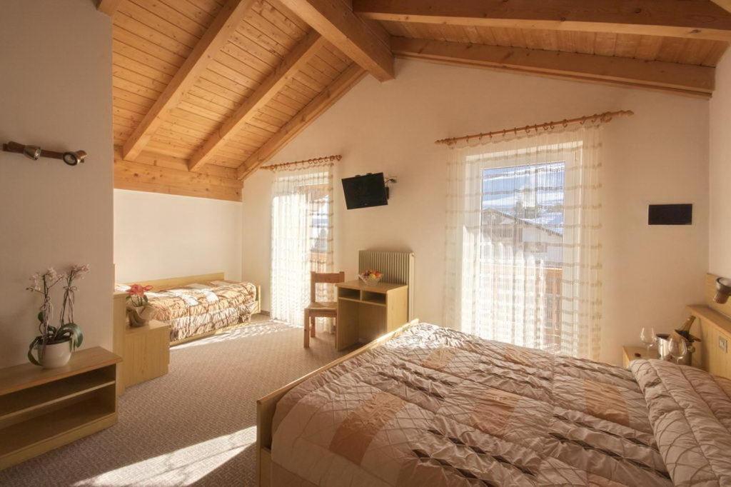 Hotel Vallechiara Moena Kültér fotó
