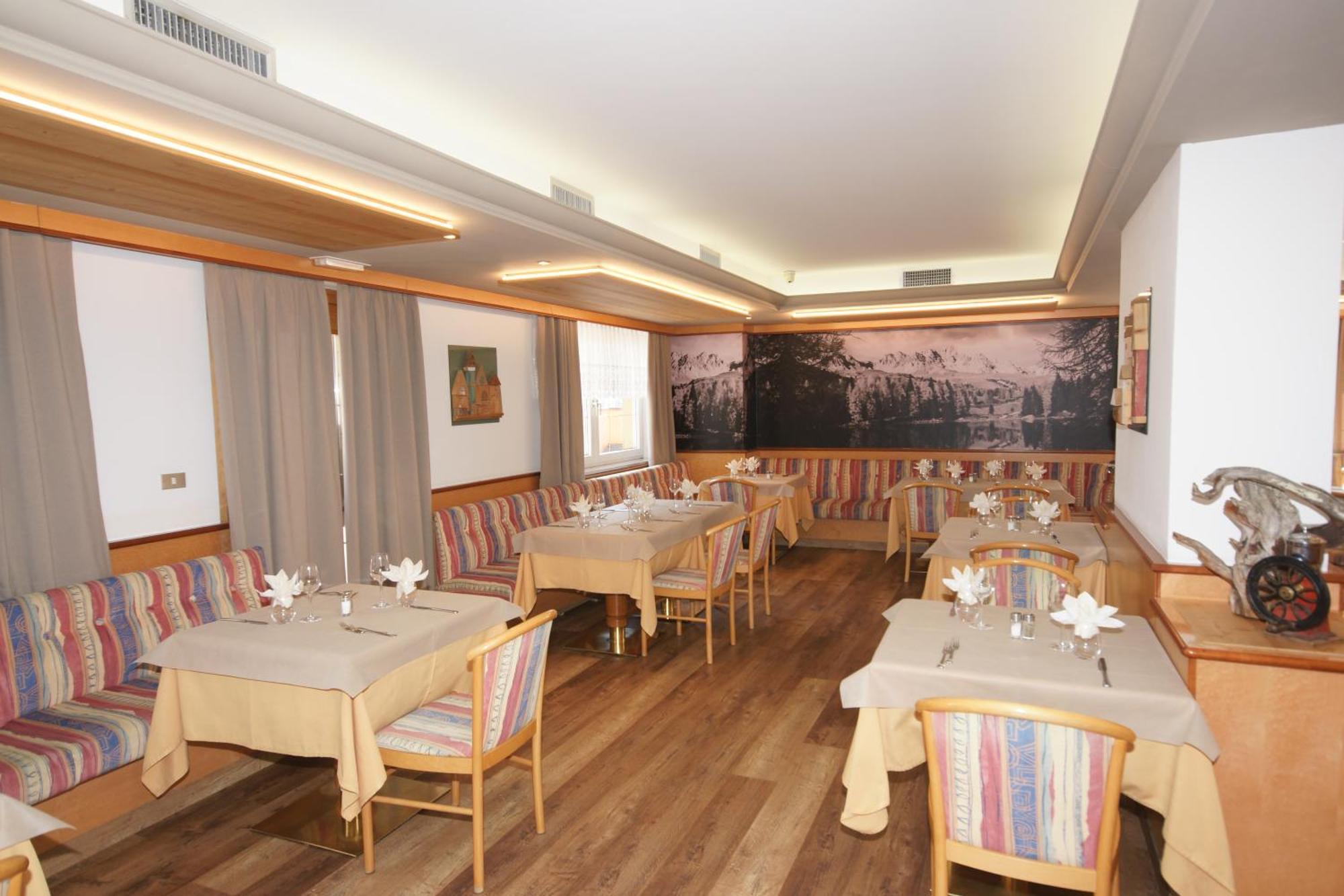 Hotel Vallechiara Moena Kültér fotó