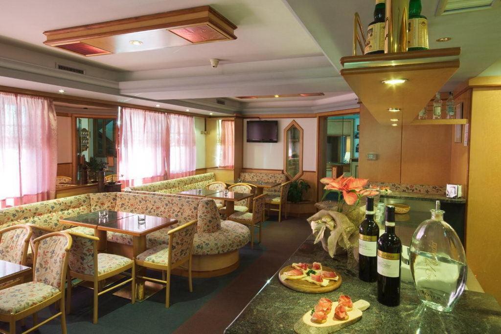Hotel Vallechiara Moena Kültér fotó